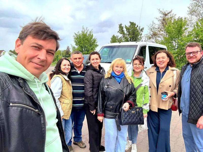 "Ей заплатили миллион долларов". Анжела Норбоева – о встрече в Киеве с мужем Повалий, причинах закрытости Зинкевича и гибели родственника из РФ на фронте