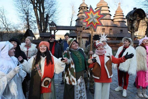 "Різдво в гаю": у Львові стартував фестиваль різдвяних традицій (фото) "Різдво в гаю": у Львові стартував фестиваль різдвяних традицій (фото)