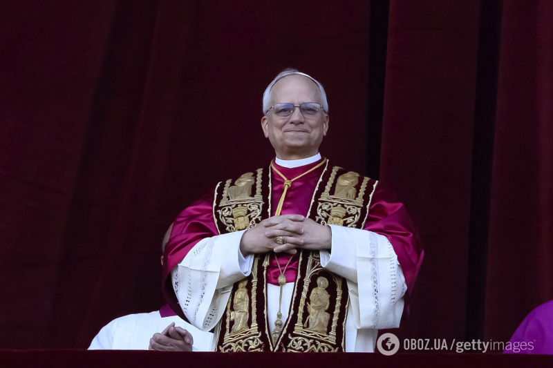 Папа Римский стал одним из самых стильных людей 2025 года: топ-5 образов Льва XIV, которые поразили журнал Vogue