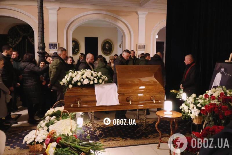 Мистический знак для любимой, сюрприз родителям и сообщение из больницы: жена, друзья и коллеги – о последних днях музыканта Михаила Клименко