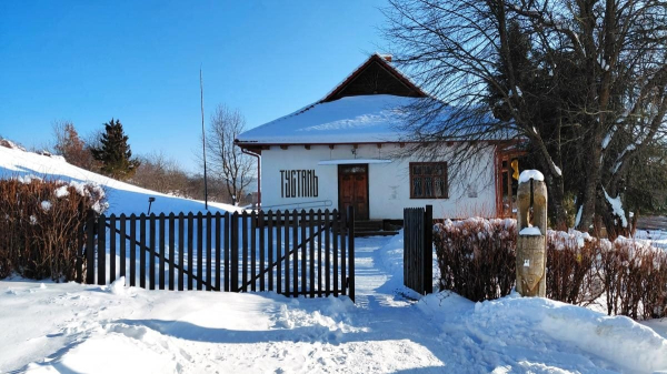Зимова Тустань: казкові безлюдні краєвиди, але доїхати самостійно важко Зимова Тустань: казкові безлюдні краєвиди, але доїхати самостійно важко
