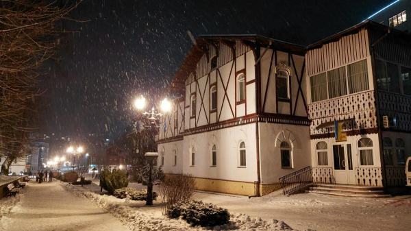 Рясні снігопади в Україні: Трускавець перетворився на справжню зимову казку (фоторепортаж) Рясні снігопади в Україні: Трускавець перетворився на справжню зимову казку (фоторепортаж)