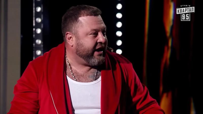 Ушел на войну, но до сих пор играет Януковича: как живет сейчас звезда "Квартала 95" Александр Пикалов, который исчез из соцсетей в 2022 году