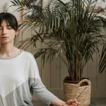 Какие дыхательные упражнения помогают справиться со стрессом: 2 простые техники