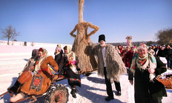 Спалення символа зими і танці: як у Пирогові святкували Масницю 2026 (фоторепортаж) Спалення символа зими і танці: як у Пирогові святкували Масницю 2026 (фоторепортаж)