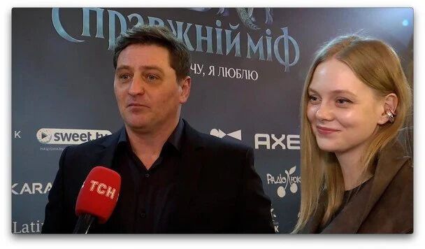 49-летний актер Вячеслав Довженко вышел в свет с молодой невестой и рассекретил, когда сыграет свадьбу