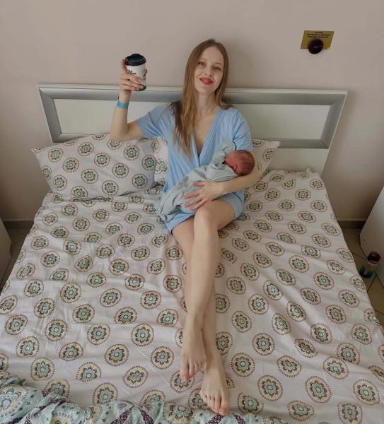 36-летняя актриса Анна Сагайдачная стала многодетной мамой: как выглядят все дети звезды "Крепостной"