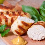 Как приготовить домашние куриные сосиски: простой и полезный рецепт