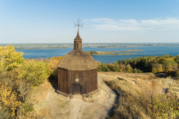5 ідей для весняної подорожі на вихідні по Україні: від сакур до Шевченка 5 ідей для весняної подорожі на вихідні по Україні: від сакур до Шевченка