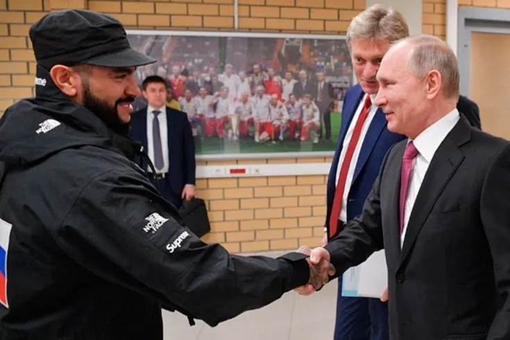 ЕС ударил санкциями по Тимати: рэпер-путинист отреагировал грязной бранью