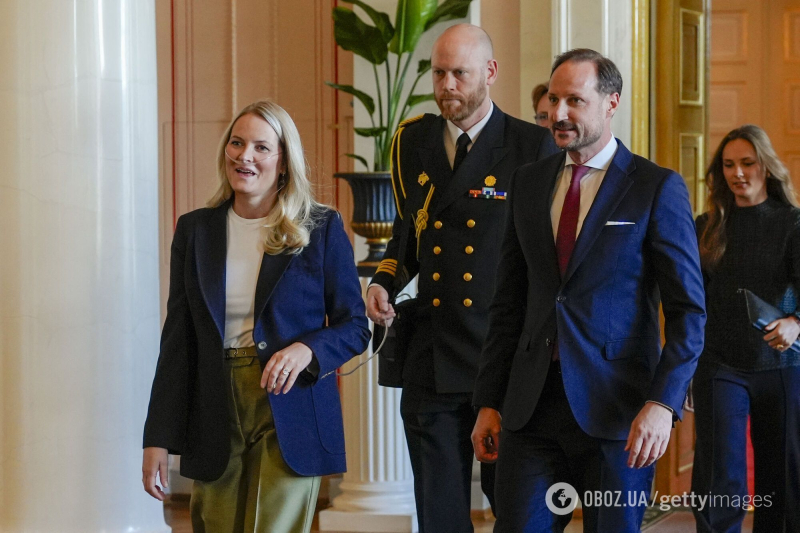 Кронпринцесса Норвегии появилась на официальном приеме с кислородной трубкой: что известно о ее диагнозе
