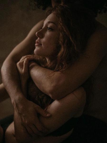 Від love bombing до situationship: розшифровуємо сучасні дейтинг-терміни, які варто знати