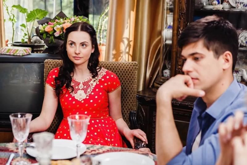 "Зачем эта свадьба?" Актриса Валерия Ходос, которая годами скрывает личную жизнь, прокомментировала новый роман