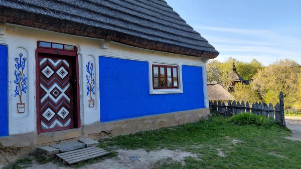 Садок вишневий коло хати: травень – ідеальний час завітати до музею в Пирогові (фоторепортаж) Садок вишневий коло хати: травень – ідеальний час завітати до музею в Пирогові (фоторепортаж)