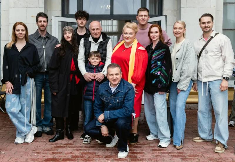 "Времена сейчас очень изменились". Леся Самаева – о блате в кино, жесткой правде об актерских детях и главном правиле своего брака