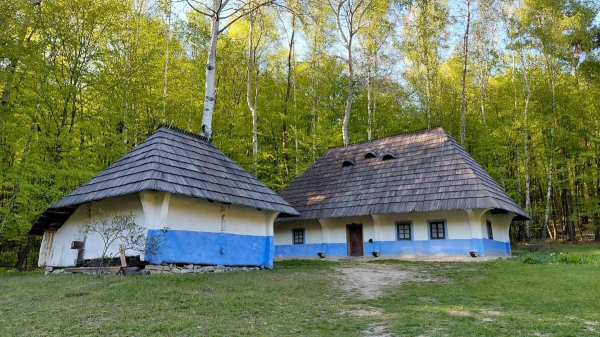 Садок вишневий коло хати: травень – ідеальний час завітати до музею в Пирогові (фоторепортаж) Садок вишневий коло хати: травень – ідеальний час завітати до музею в Пирогові (фоторепортаж)