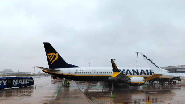 Ryanair різко збільшить кількість рейсів до Варшави Ryanair різко збільшить кількість рейсів до Варшави
