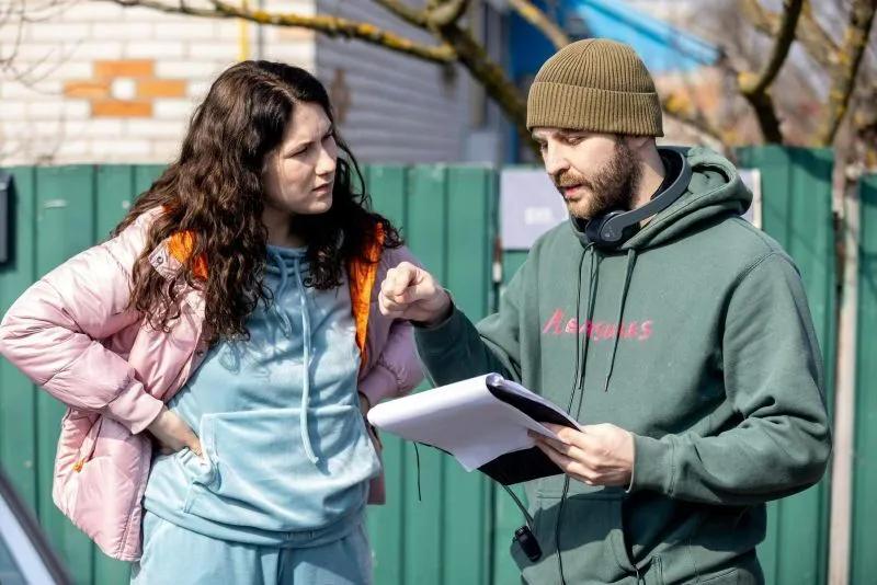 "Мы уже знаем пол ребенка". Звезда "Поймать Кайдаша" станет мамой: даже ее коллеги не догадывались о беременности
