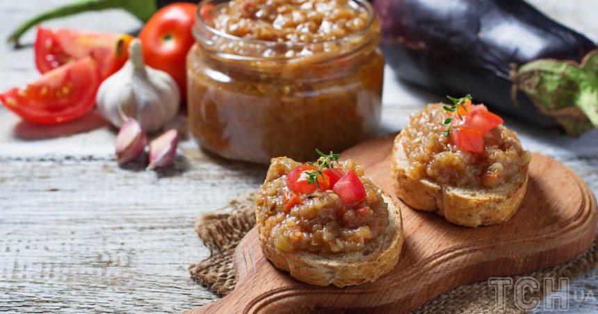 Как приготовить баклажанную икру: классический рецепт вкусной овощной закуски