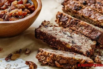 Овсяные батончики с орехами и медом: полезный перекус, который легко приготовить дома