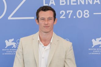 Каллум Тернер на 82-м Венецианском кинофестивале, архивное фото